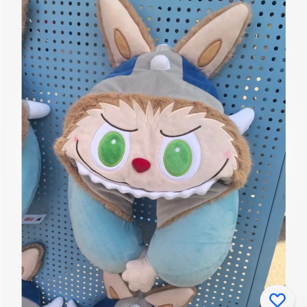 Labubu Neck Pillow With Hooded Labubu Face - Hard to Find RARE - Picture 9 of 9